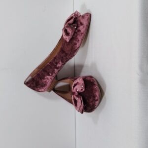 01400 Comfortview dark rose velvet Lilian flats 10W NIB